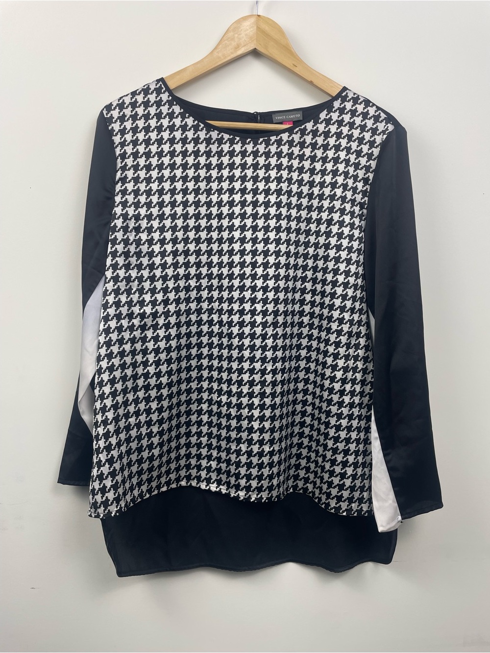 Vince Camuto Black and White Houndstooth Long Sleeve Blouse